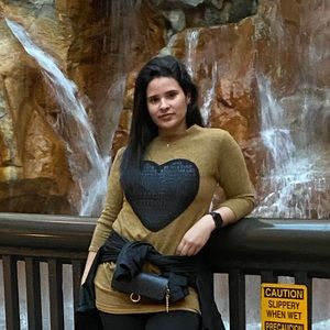 Meet your Posher, Talia